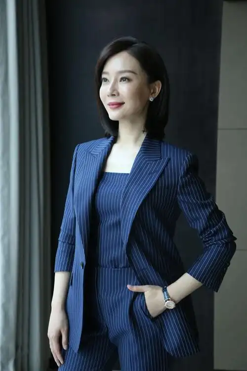 陈数总裁照?太霸气了