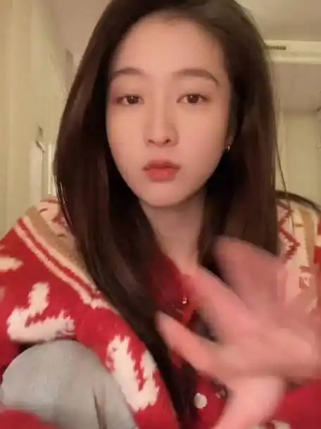 好像有点手忙脚乱的样子|张雪迎_新浪新闻