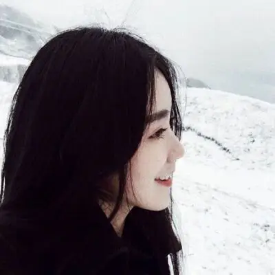 闺蜜头像 姬头 侧脸 雪山 嫣然一笑