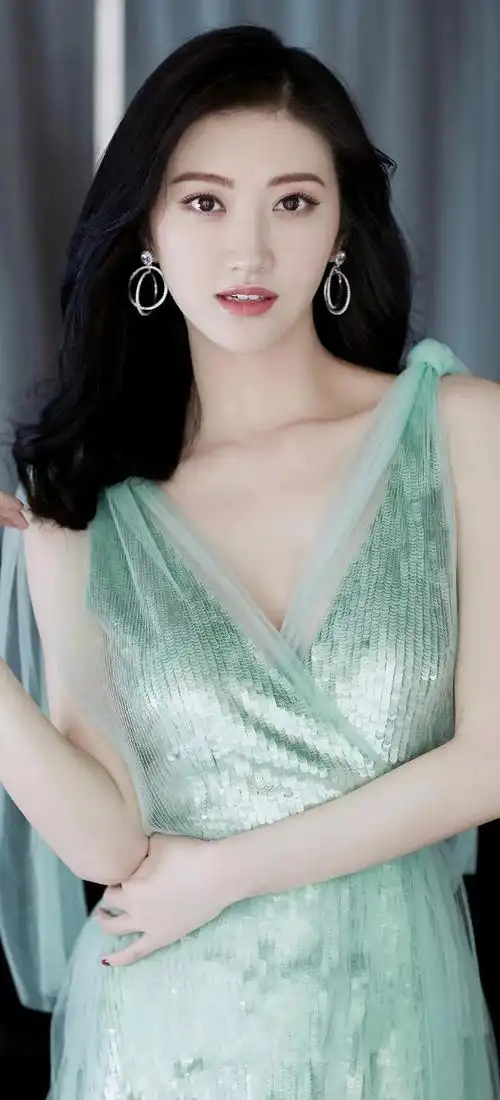 景甜美照,楚楚可人!__财经头条