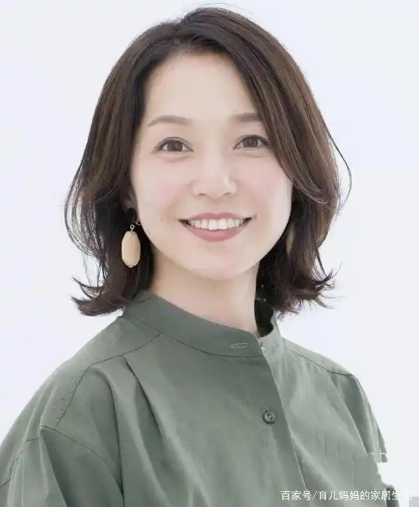 女人过了48岁,想要年轻有气质,试试这5款发型,优雅减龄很时髦