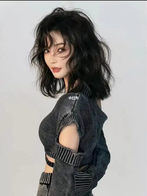 你一定会喜欢的高级显气质的锁骨发气垫烫