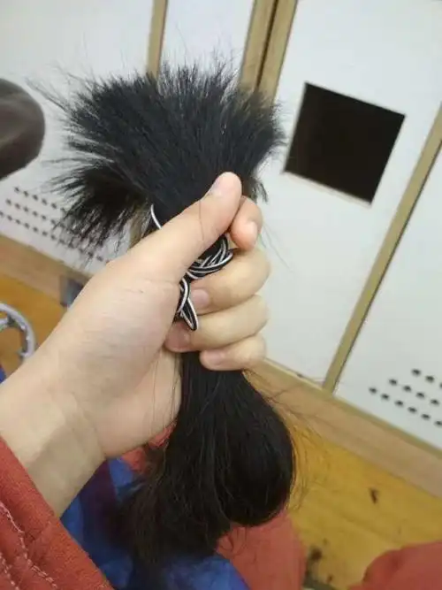 刚剪,我还把头发带走了