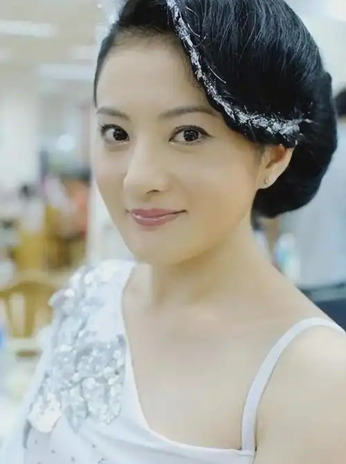 小婉君金铭9岁爆红撒贝宁发誓要娶她考上北大43岁至今未婚