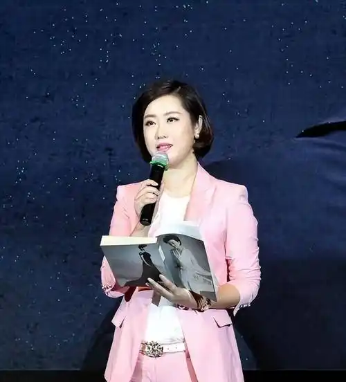 主持人任良韵:连续6年主持安徽卫视春晚,工作25年,0绯闻失误_观众