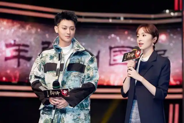 胡冰卿魅力有多大?黄子韬曾向她表白被拒,看了理由:幸亏没同意