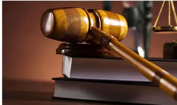 "厦门路虎2小时事件"长达2分38秒视频曝光!女主真好看!