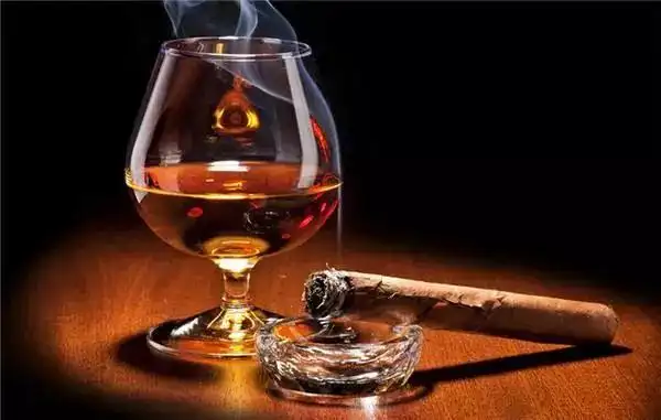 重磅国际侍烟师协会两大创始人亲临上海给你一场雪茄葡萄酒威士忌搭配