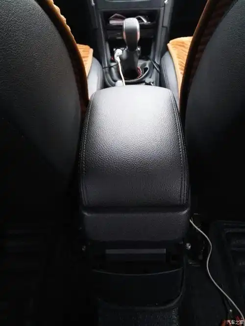 【图】改装中央扶手箱_标致308论坛_汽车之家论坛