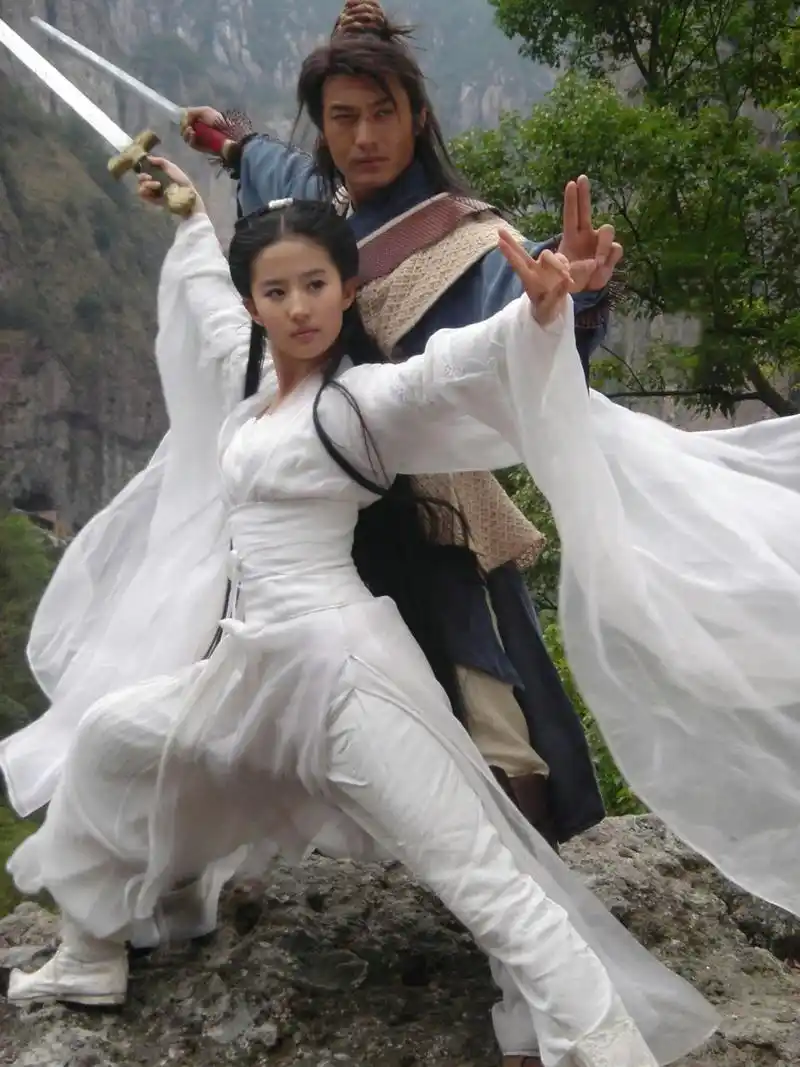 这是刘亦菲和黄晓明拍摄《神雕侠侣》时的无滤镜高清剧照～ 小龙女