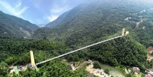 庐山西海9d玻璃桥