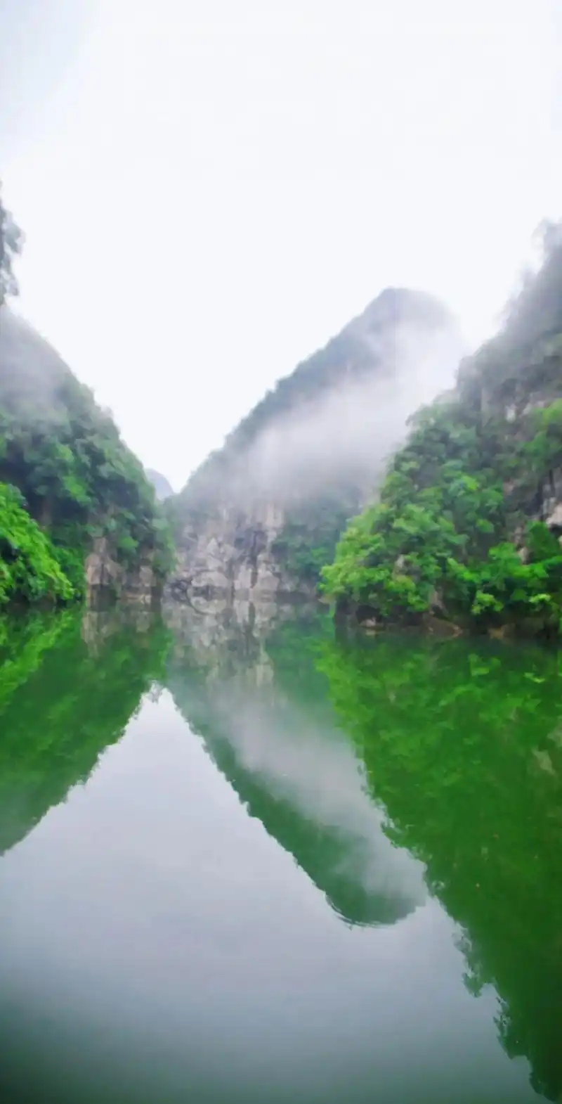 大自然的鬼斧神工 #云雾缭绕人