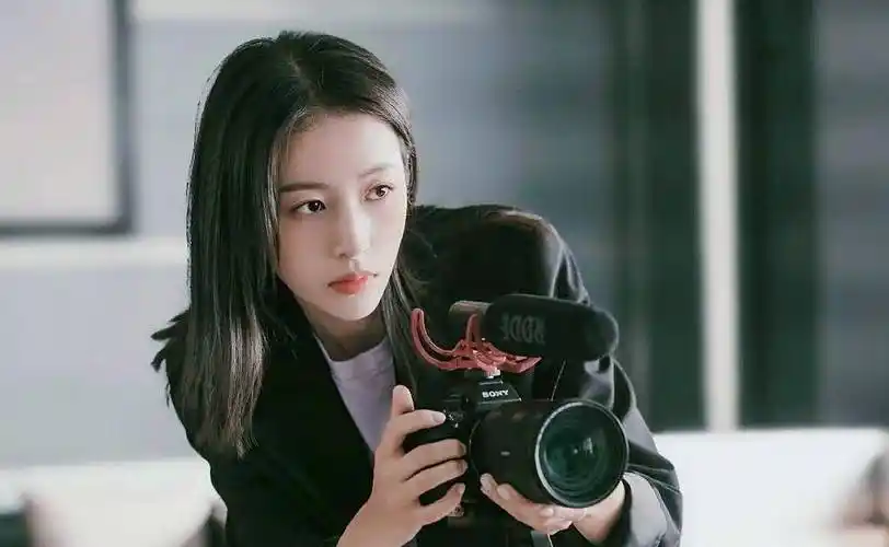 《从结婚到恋爱》,实力圈粉,网友表示:周雨彤,最近好迷人啊_气质_许魏