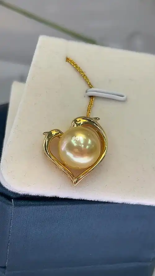 12一13mm海水珍珠吊坠18k金镶嵌