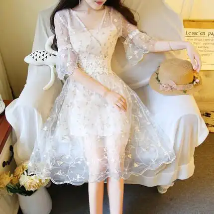 展示与对比:加大码女装时尚蕾丝连衣裙2017春季新品镂空网纱刺绣修身