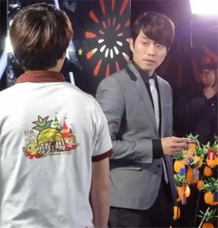 幕后花絮:1,在张栋梁与刘舒琪拍摄床戏过程的过程中,两人发现床戏演