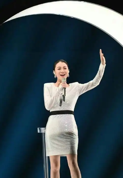 李嘉格二胎妈妈重返职场##歌手李嘉格回归