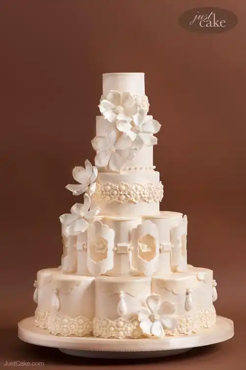 completely custom wedding cakes