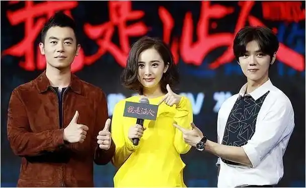 鹿晗风光不再粉丝纷纷撤离时代抛弃你时连声再见都吝啬