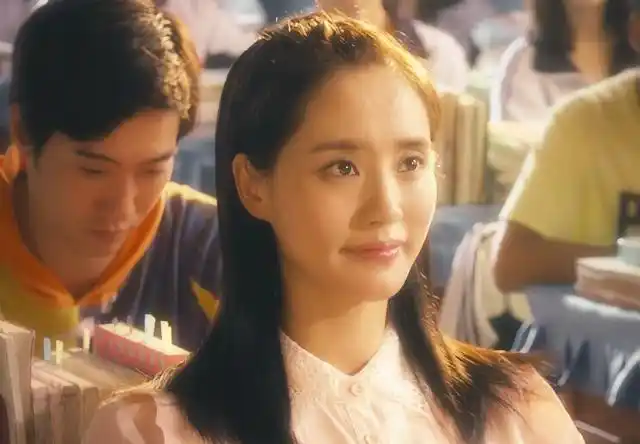 夏洛特烦恼秋雅,有才有颜,她在众星捧月中逐渐迷失