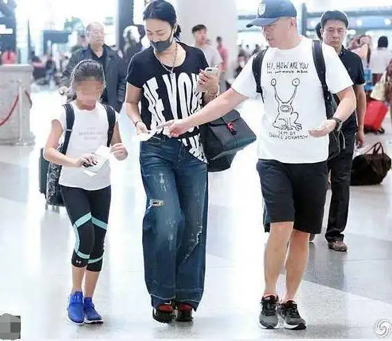 那英和富豪老公生活照曝光她相夫教子深居简出老公背景强大