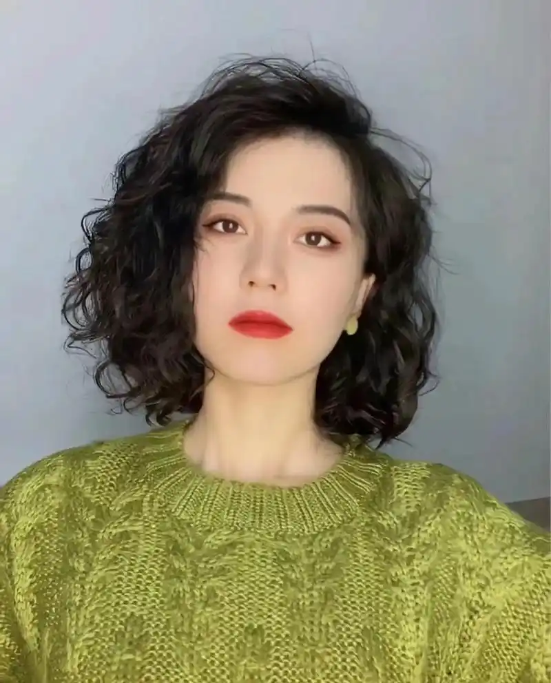 法式烫 木马卷 慵懒复古卷发 显脸小发型水波纹烫发 圆 脸 方脸 菱形