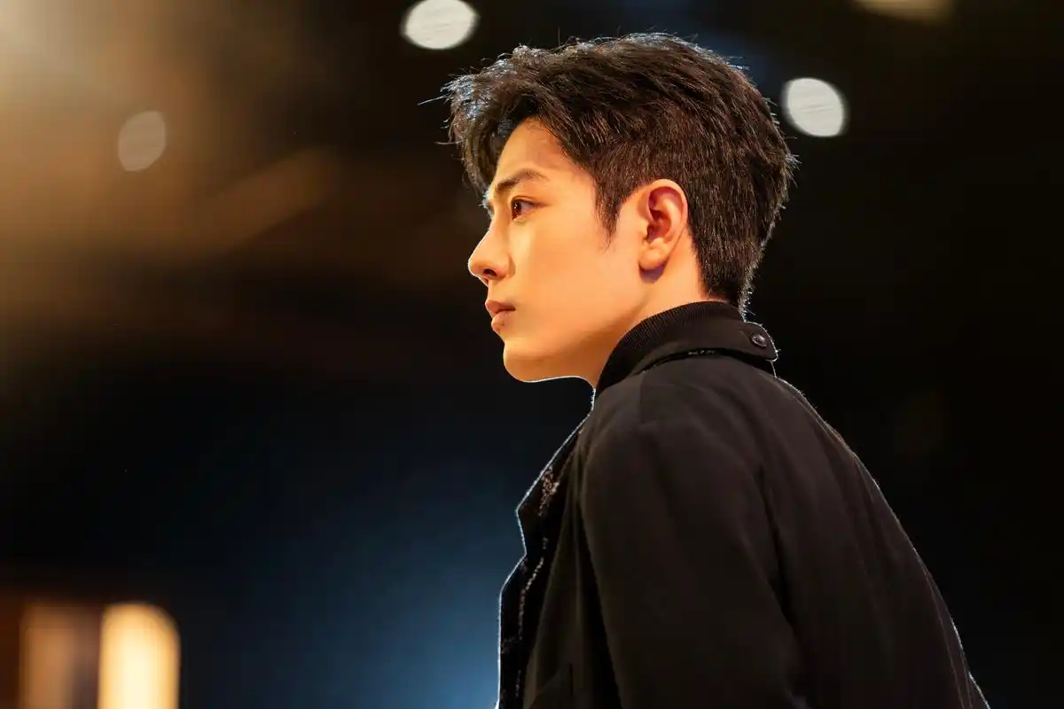 又是没有见过的盛阳剧照系列 #肖战骄阳伴我#