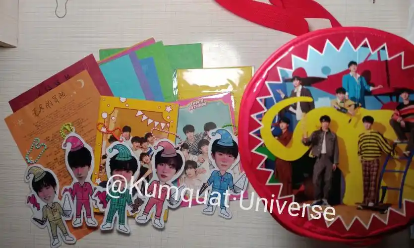 全收20r 歌词纸单出一张2r 全包10r另外送两张无尽的冒险和相遇歌词纸