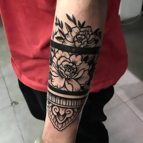 小臂梵花牡丹臂环纹身图案