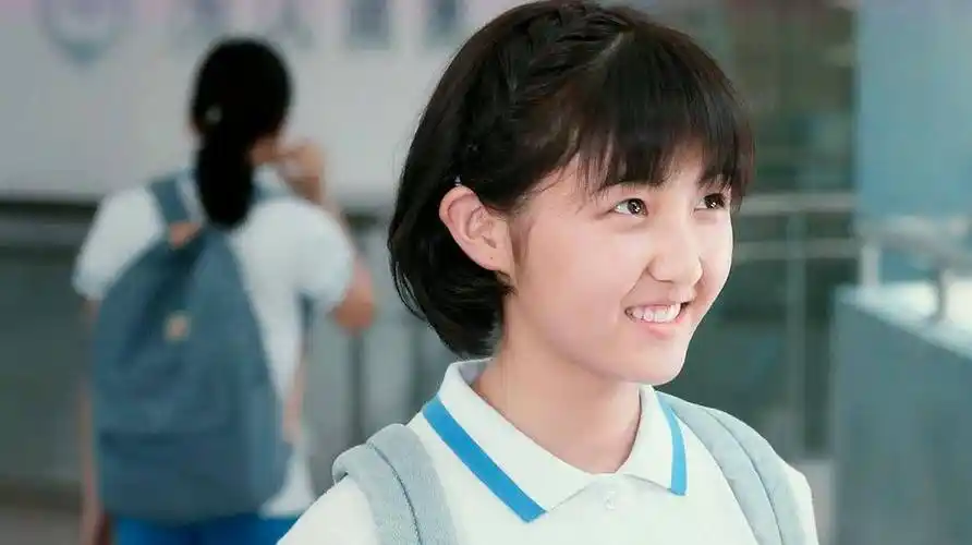 《我的姐姐》登榜首,天才表演家张子枫,征服你的不只是"邪笑"_电影