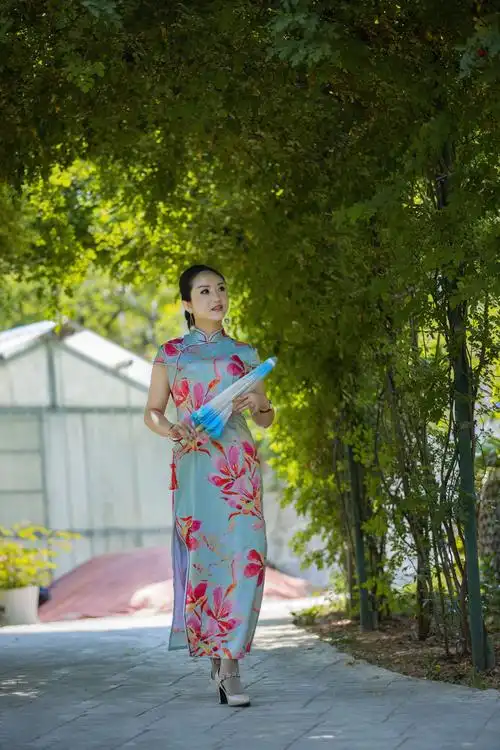 尚青春-优雅女子课堂——旗袍秀 - 美篇