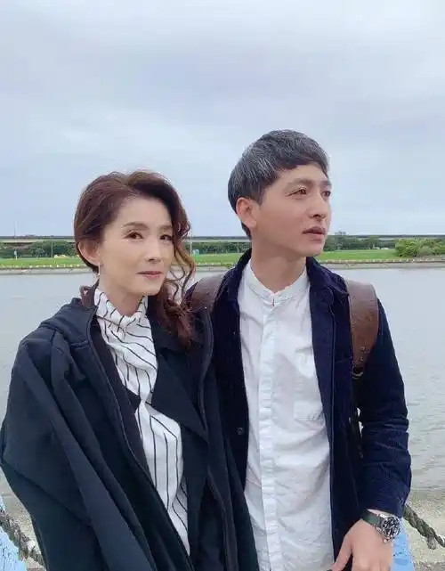 原创50岁叶全真复出拍戏颜值与30年前没差真不愧是台女神