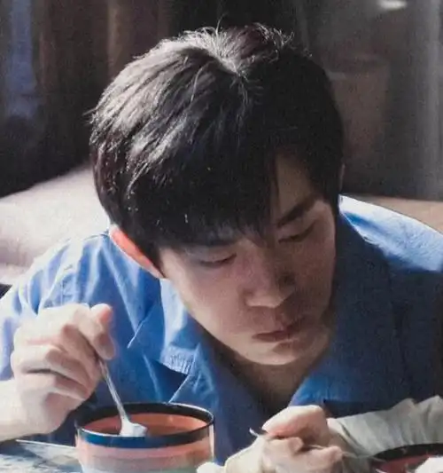 易烊千玺情侣头像