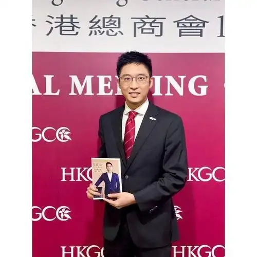 霍启刚弟弟求婚成功,霍启山被催婚,网友:快和章子怡复合