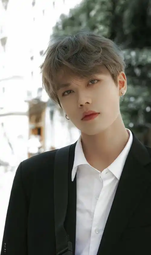 林彦俊的神仙发色