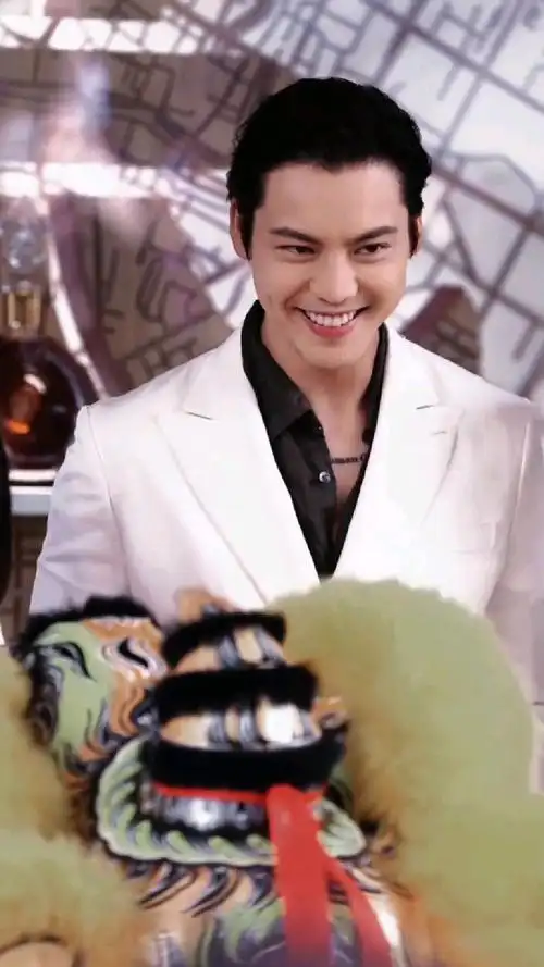 陈伟霆 这笑容也太迷人了吧!-度小视