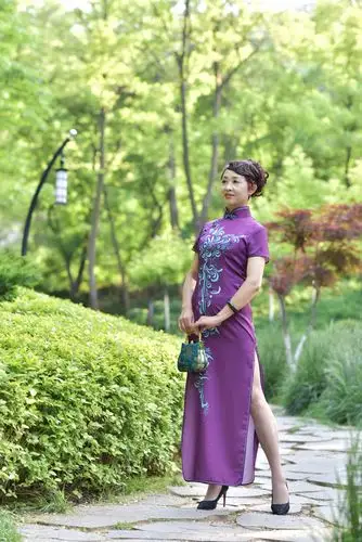 我爱旗袍 - 美篇