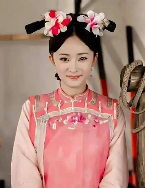 杨幂洛晴川早期旧照被考古,满脸胶原蛋白俏皮可爱灵气十足_宫锁心玉