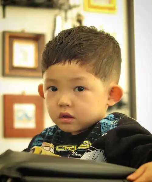 2022精选小帅哥发型13款,让你儿子大不一样,帅到想要飞_小男孩_头发