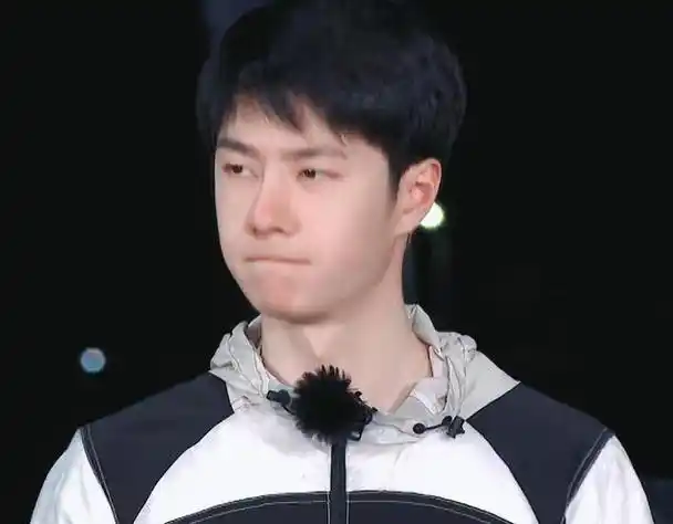 240201 萌态百出,爱抿嘴的宝宝王一博获粉丝称赞无数!