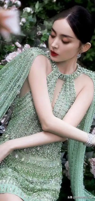 古力娜扎高清美图_女明星_壁纸