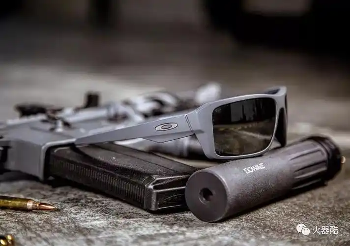 硬核防护oakley公司si系列战术眼镜风镜图集