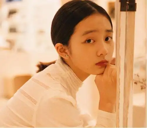 黄多多14岁逆袭,展现爸妈的高颜值,多妈:长大后你就成了我