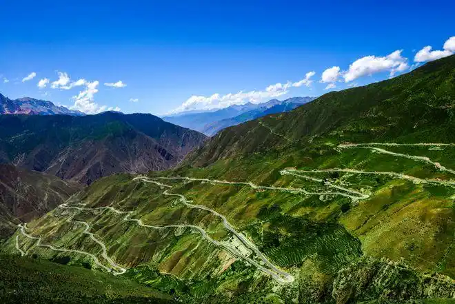 最美景观大道318国道川藏南线