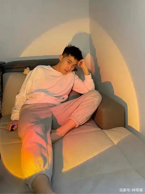 身高183的帅气寸头球服体育生,清爽阳光型小男友!