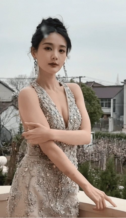 聊聊我们可爱美丽的李一桐