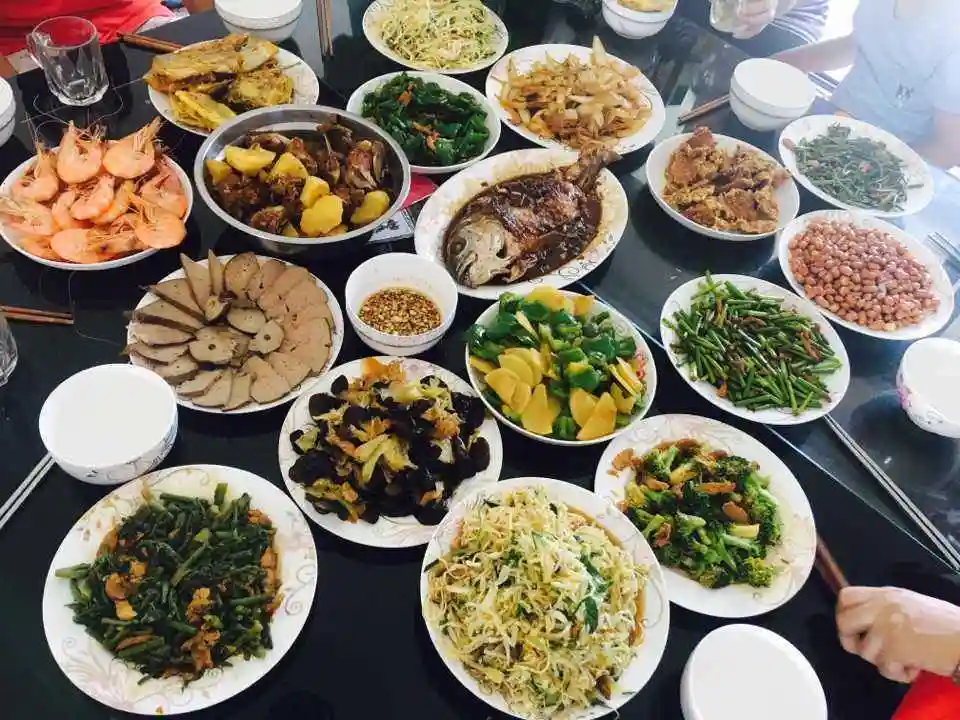 女子回东北,父母做了一桌地道东北菜,馋哭网友:家中缺女婿吗?