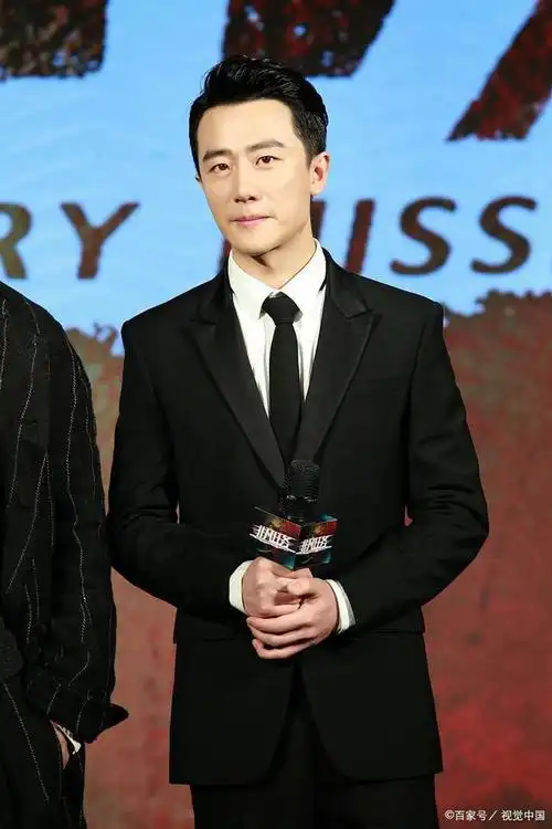 黄轩:从新生代艺人到内敛文艺男神的成长之路