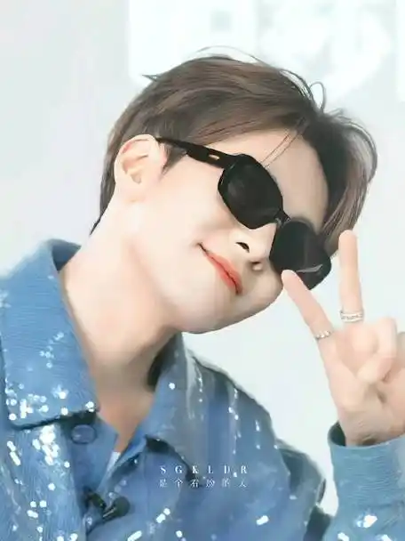 可爱帅气并存的曾舜晞