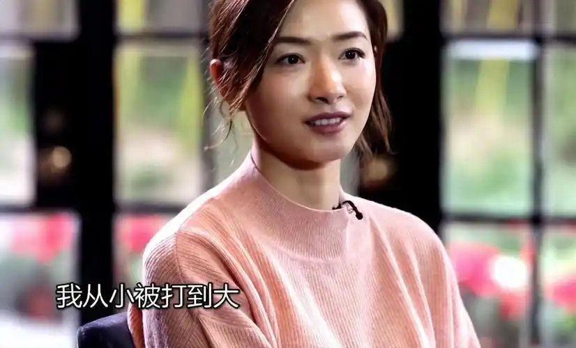 回顾演员万茜从坚定不婚不育到爱家宠女狂魔她经历了什么